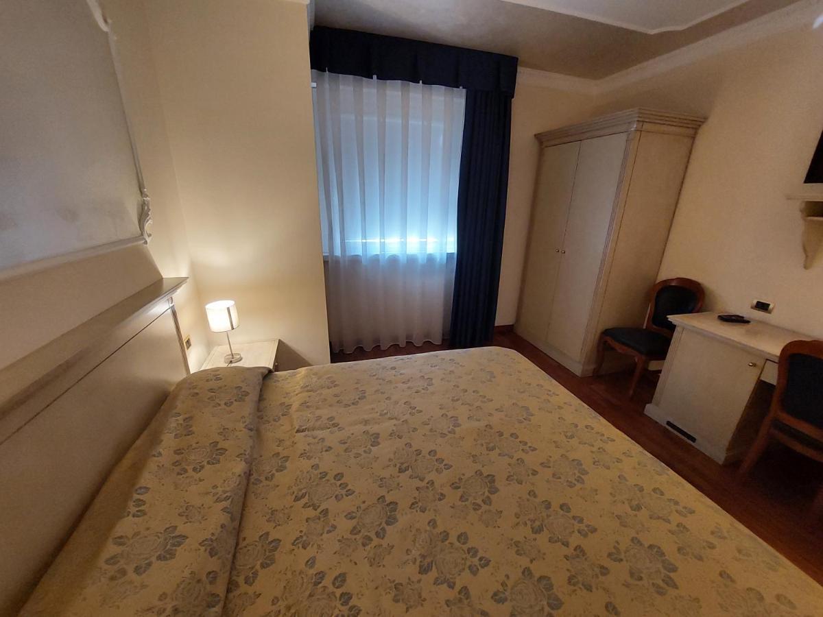Hotel Villa Medici Рокка-Сан-Джованні Екстер'єр фото